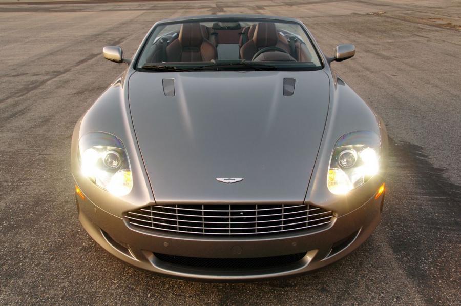  Aston Martin DB9 Volante 2009 года  (фото 7 из 41)